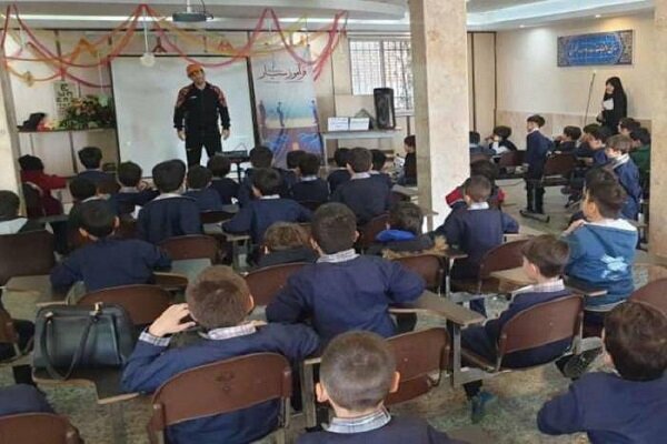 برنامههای توانمندسازی در مدارس با هدف ارتقای فرهنگ خود مراقبتی برنامههای توانمندسازی در مدارس با هدف ارتقای فرهنگ خود مراقبتی