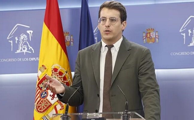 İspanyol milletvekili Pueyo, Filistin için açlık grevine başladı İspanyol milletvekili Pueyo, Filistin için açlık grevine başladı