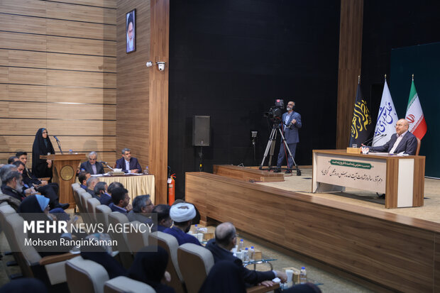 نشست خبری رییس مجلس شورای اسلامی