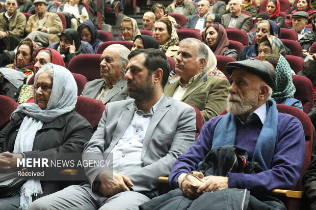 گردهمایی حافظ آموزان و مدرسان مرکز حافظ شناسی