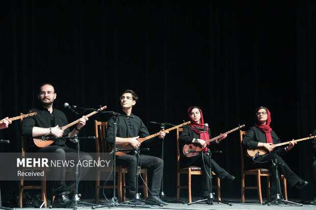 گردهمایی حافظ آموزان و مدرسان مرکز حافظ شناسی