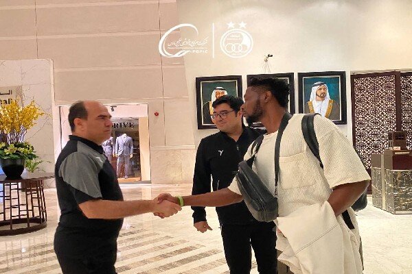 اولین تصویر از مهاجم کنیایی در اردوی استقلال اولین تصویر از مهاجم کنیایی در اردوی استقلال