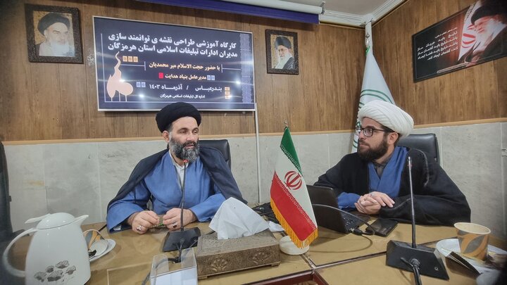 لزوم گسترش رسانههای کوچک برای خنثیسازی سلاح تزویر در جنگ شناختی با دشمن