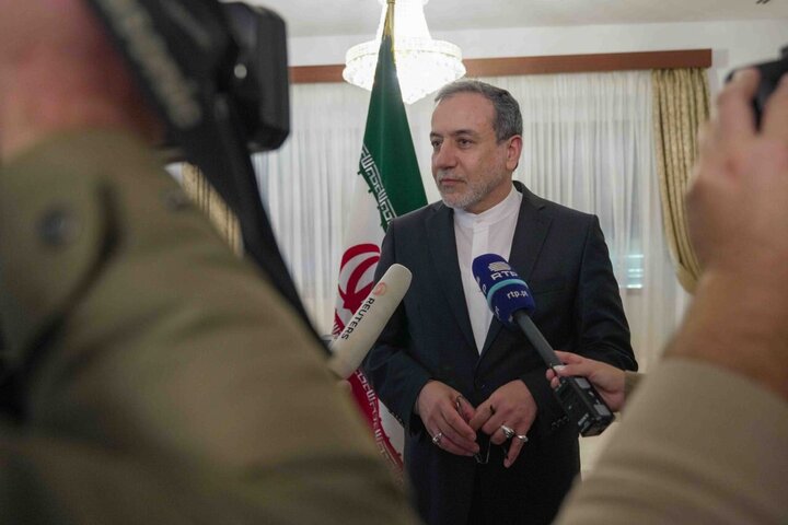 Iran FM announces Tehran's approach on nuclear issue