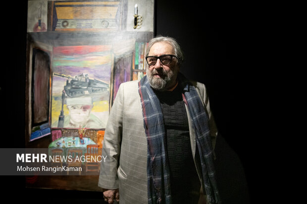 نمایش آثار کارگردانی که نقاشی از جوانی در او انبار شد