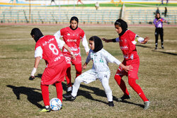 لیگ دسته یک‌ فوتبال بانوان؛ پاس همدان - پرسپولیس