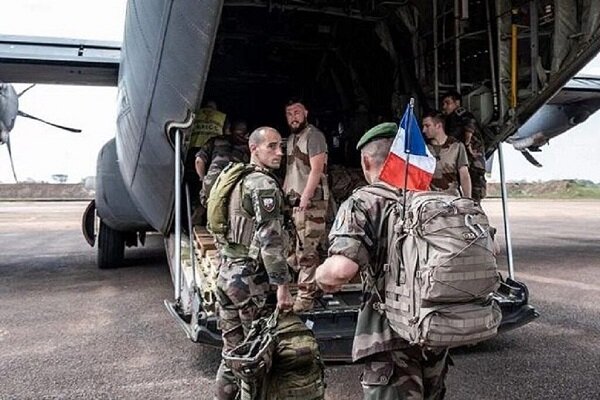Çad, Fransa ile savunma işbirliği anlaşmalarını feshetti Çad, Fransa ile savunma işbirliği anlaşmalarını feshetti