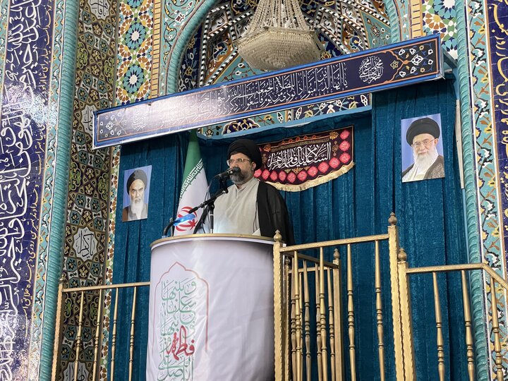 امام جمعه شهرکرد:هیچ دولت و مجلسی نتوانسته مردم را از خودروسازی معیوب نجات دهد