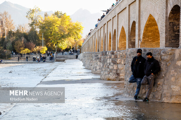 بازگشایی موقت زاینده رود در اصفهان