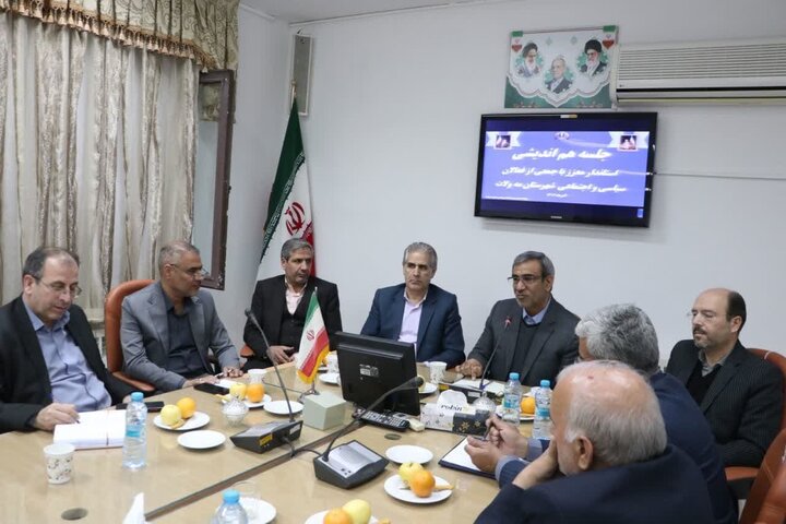 تحت تأثیر هیچ فشاری برای انتصاب مدیران قرار نمیگیریم