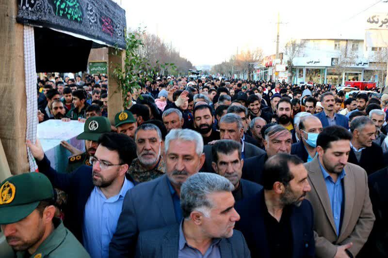 استقبال و تشییع لاله‌های فاطمی در ۳ شهر لرستان