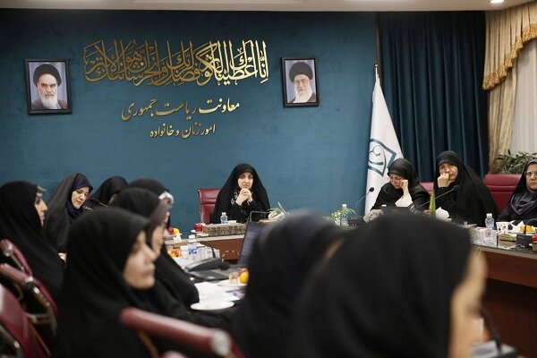 از توانمندسازی زنان در عرصههای سیاسی و اجتماعی تا انتقال فرهنگ مقاومت از توانمندسازی زنان در عرصههای سیاسی و اجتماعی تا انتقال فرهنگ مقاومت