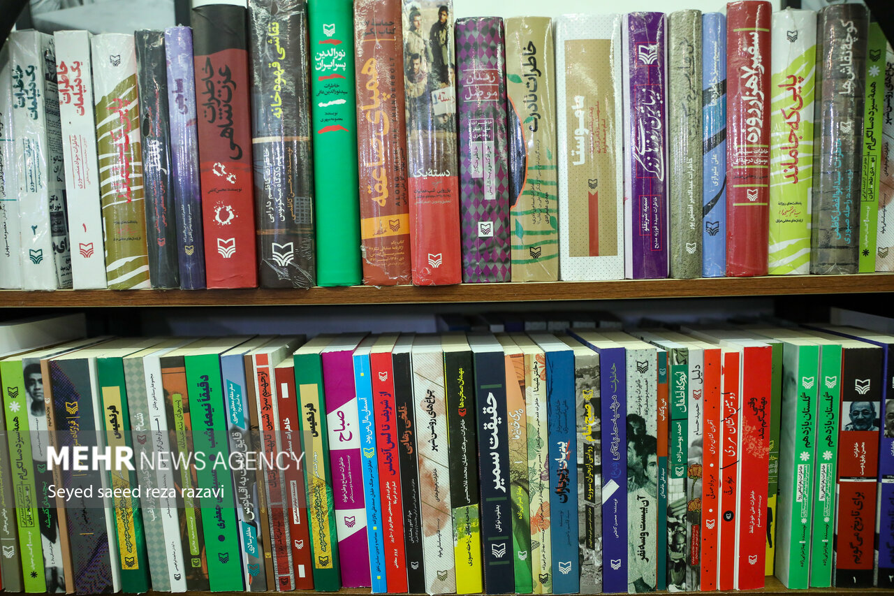 تصویر خبر: محمدی: کتاب و کتابخوانی از مهمترین ارکان توسعه فرهنگی جامعه است