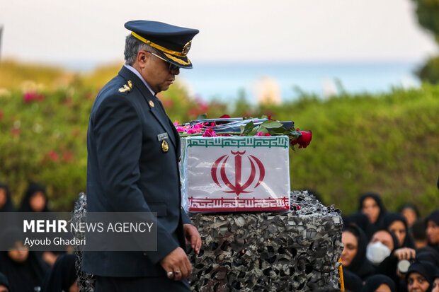 روایت جهاد دختر بسیجی از روستاهای همدان تا روستاهای خوزستان روایت جهاد دختر بسیجی از روستاهای همدان تا روستاهای خوزستان