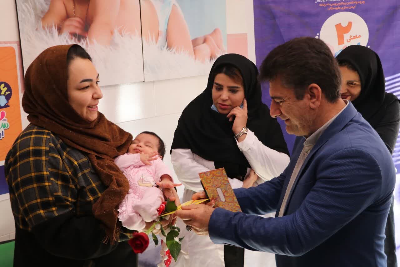 واکسیناسیون روتاویروس نوزادان دو ماهه خراسان شمالی آغاز شد واکسیناسیون روتاویروس نوزادان دو ماهه خراسان شمالی آغاز شد