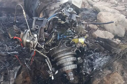 Training aircraft crashes in Iran, martyrs two pilots