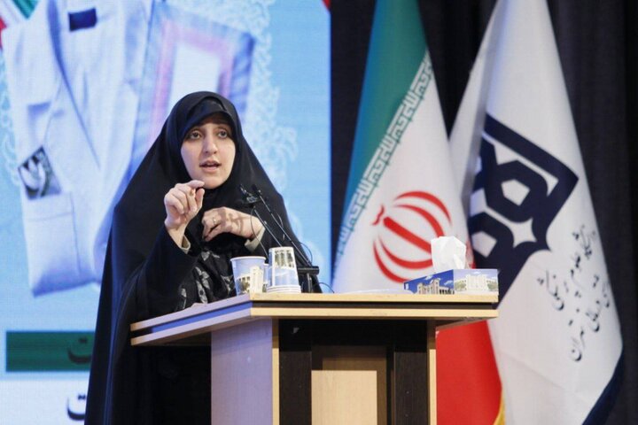بهروزآذر: کادر درمان با قوت در بیمارستانها حضور دارند