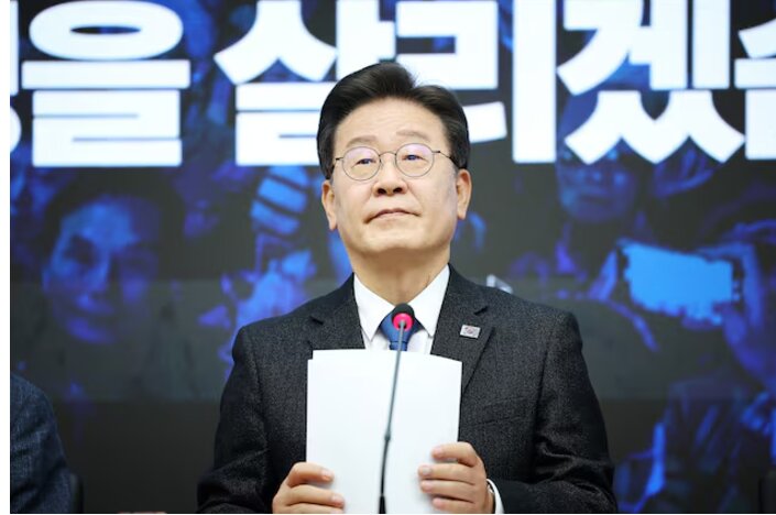 رئیسجمهور استعفا نکند، استیضاح میشود