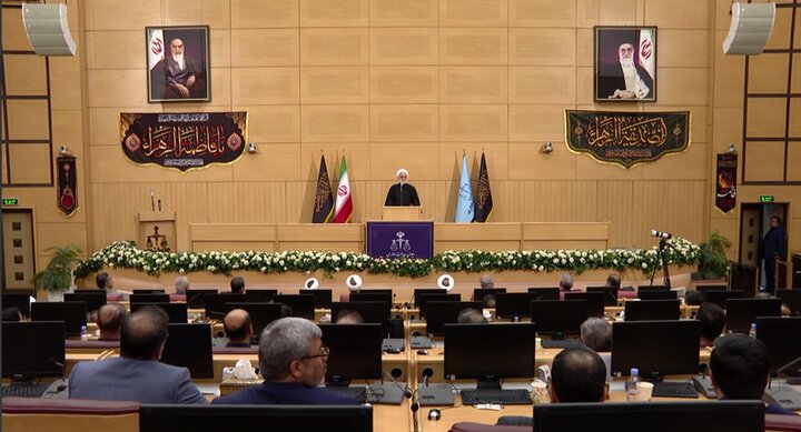 اژهای: قوانین و آییننامهها وحی منزل نیست