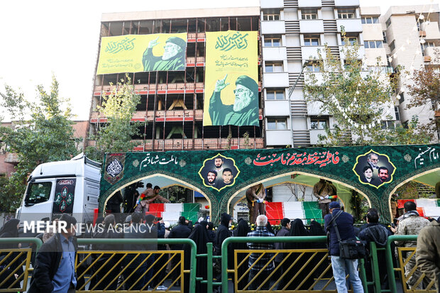 تشییع پیکر مطهر ۳۰۰ شهید گمنام دفاع مقدس در سراسر کشور تشییع پیکر مطهر ۳۰۰ شهید گمنام دفاع مقدس در سراسر کشور