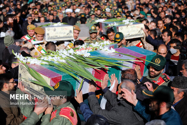 تشییع شهید گمنام در دانشکده حضرت زینب(س)