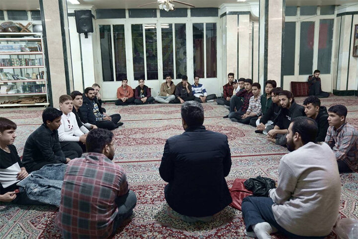 ماجرای تئاتری که با حضور بچههای مسجد و مردمی تولید شد