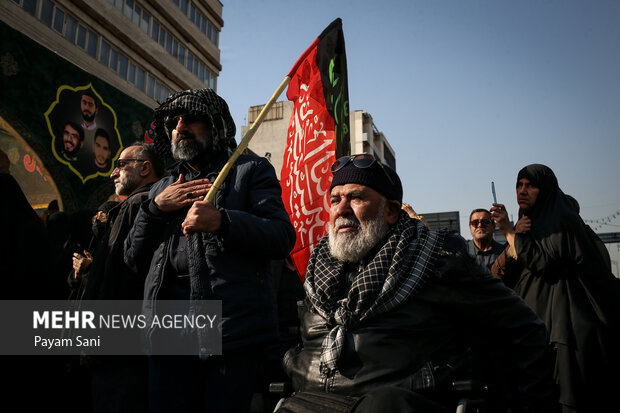 مراسم تشییع پیکر مطهر ۱۰۰ شهید گمنام در تهران