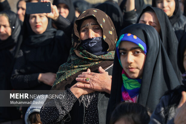 تشییع پیکر مطهر شهید گمنام دفاع مقدس در روستای خلیفه لو