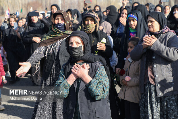 تشییع پیکر مطهر شهید گمنام دفاع مقدس در روستای خلیفه لو