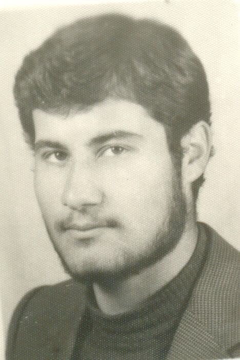 گلولهها برگلویم ببارید تا نزد حضرت زهرا(س) شرمنده نباشم