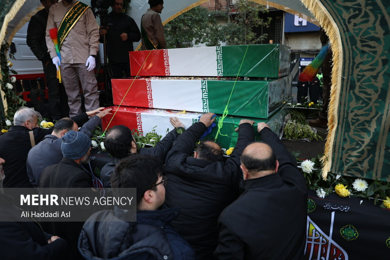 Iranians mark martyrdom anniversary of Hazrat Fatemeh (PBUH)
