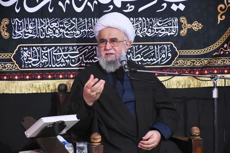 آیت الله رمضانی: تفکر عاشورایی الهام بخش انقلاب اسلامی ایران بود آیت الله رمضانی: تفکر عاشورایی الهام بخش انقلاب اسلامی ایران بود