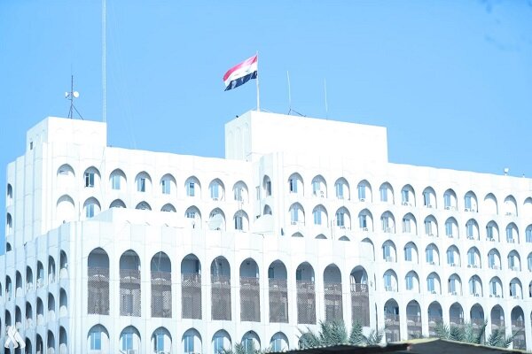 وزراء خارجية العراق وإيران وسوريا يبدأون اجتماعهم في العاصمة بغداد لبحث الأزمة السورية