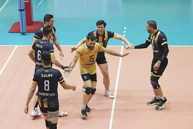 محمدیراد: نقش مترجم در کنار پیاتزا در شان مربیان والیبال نیست