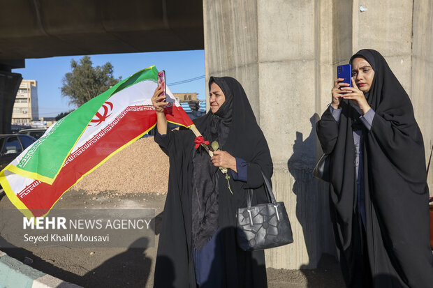 تشییع پیکر شهید گمنام در اداره کل ورزش و جوانان خوزستان