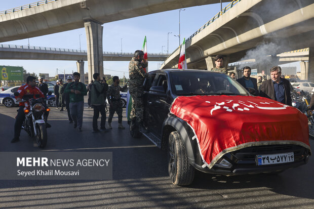 تشییع پیکر شهید گمنام در اداره کل ورزش و جوانان خوزستان