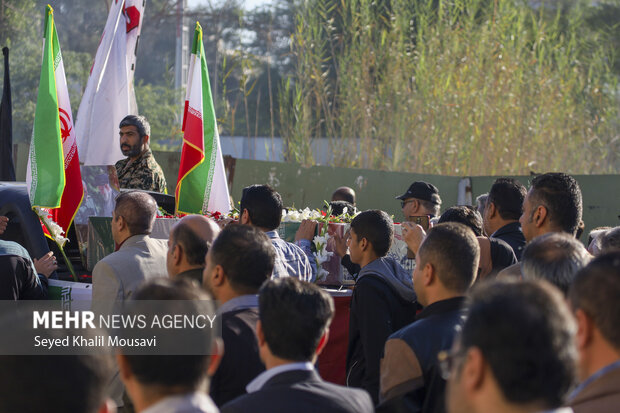 تشییع پیکر شهید گمنام در اداره کل ورزش و جوانان خوزستان