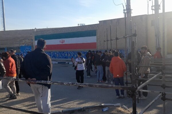 درهای ورزشگاه شهر قدس به روی هواداران پرسپولیس باز شد