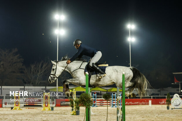رقابت ۵۱ سوارکار قمی در هفته پنجم پرش با اسب