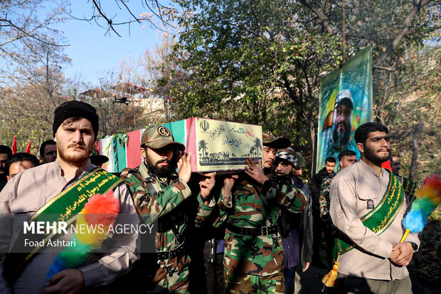 تشییع و تدفین شهید گمنام در اردوگاه فرهنگی الزهرا (س) 11