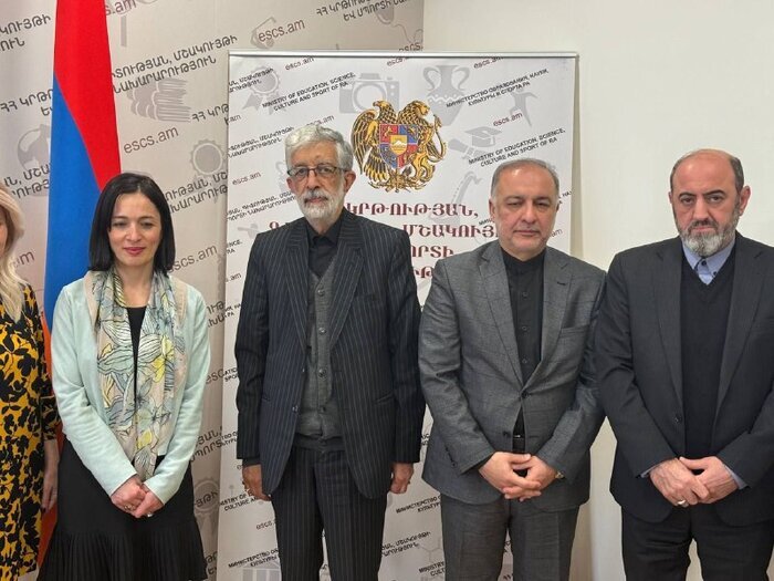 Iran stresses growth of Persian language education in Armenia