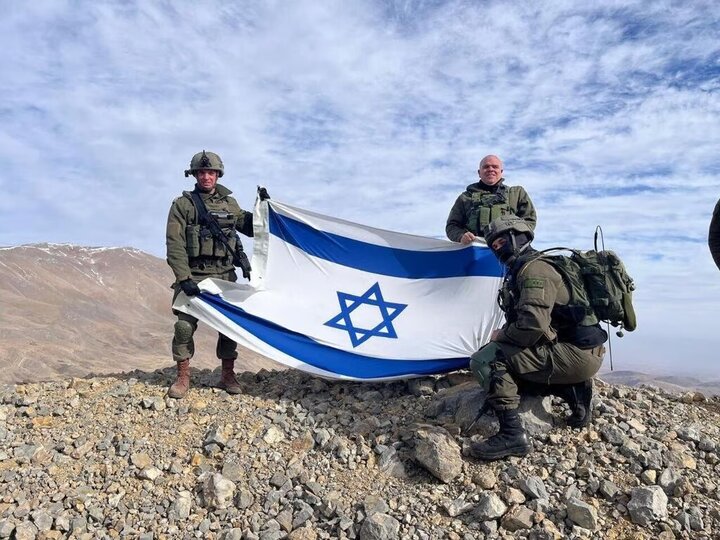 Israeli regime military captures Syrian Hermon