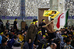 گزارش مهر از اجتماع نوجوانان آرمانی با نام لشکر قدس در حرم امام خمینی