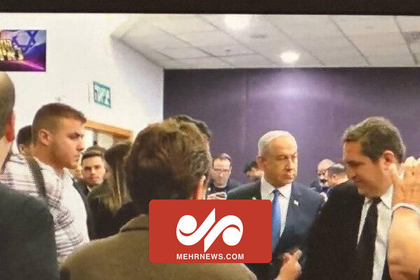 Netanyahu, yolsuzluk suçlamalarıyla mahkemeye çıktı Netanyahu, yolsuzluk suçlamalarıyla mahkemeye çıktı