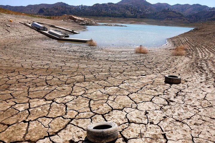 بستر خشکیده جازموریان کانون ریزگردها در جنوب کرمان