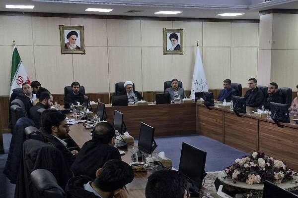 آیت الله آملی لاریجانی: در جهان امروز اگر قدرت نداشته باشیم قدرتهای سلطه ما را می بلعند