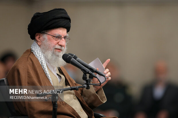 روایت دیدارهای خانوادههای شهدای مدافع حرم با رهبر انقلاب در «جاذبه»