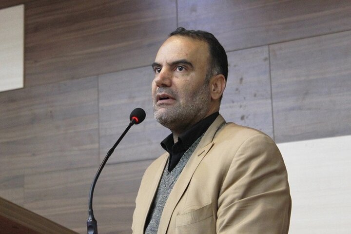 اداره کار استان قم همواره حامی تعاونیها بوده است