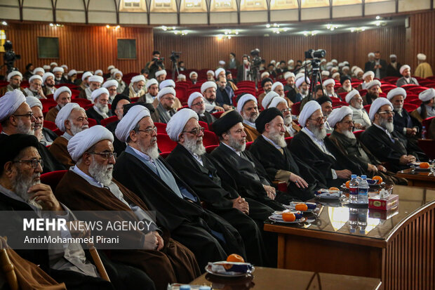 اجلاسیه مجمع عمومی جامعه مدرسین حوزه علمیه قم