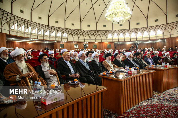 اجلاسیه مجمع عمومی جامعه مدرسین حوزه علمیه قم